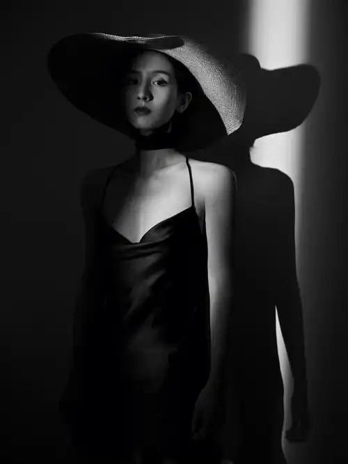 北京情绪照必拍系列 | 经典黑白写真,美得令人心醉很多人钟爱黑白影像