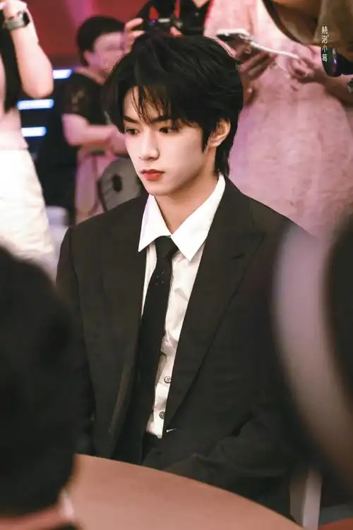 刘耀文提名百花奖最佳新人##刘耀文