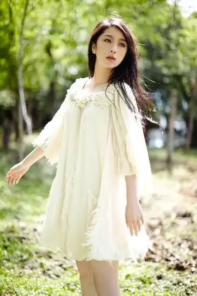 郭津彤(演员|歌手)郭津彤,出生于河北省张家口市,中国内地女歌手,演员