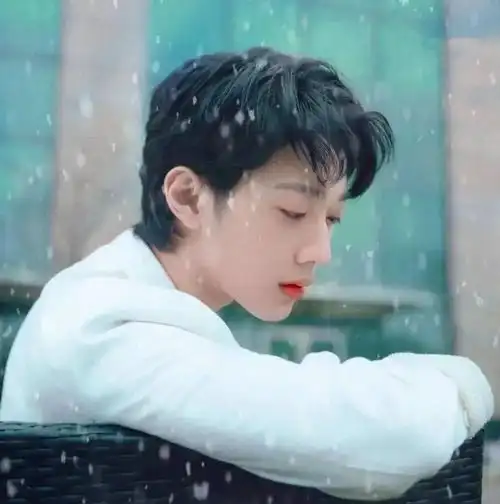 微信头像赖冠霖