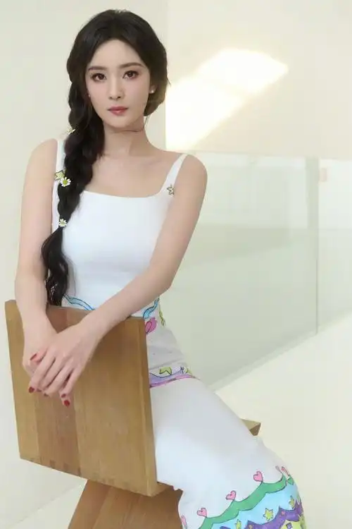 杨紫的"葡萄眼"是怎么炼成的?