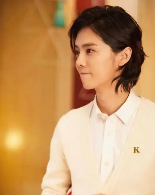 关晓彤鹿晗再次秀恩爱,网友眼中却只有鹿晗与黄子韬的兄弟情?