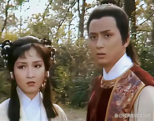 黄杏秀杨盼盼天龙八部里是情敌,十三妹里还是情敌,看她们争的谁