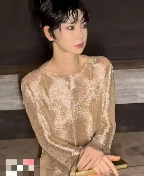 戚薇时装周惊艳亮相:瘦成纸片人还能这么美_减肥_样子_人家