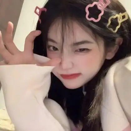 qq头像女生2022最火真人高清图片