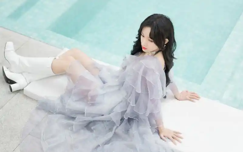 程潇云朵裙仙气高清桌面壁纸_大陆明星_壁纸下载_美桌网