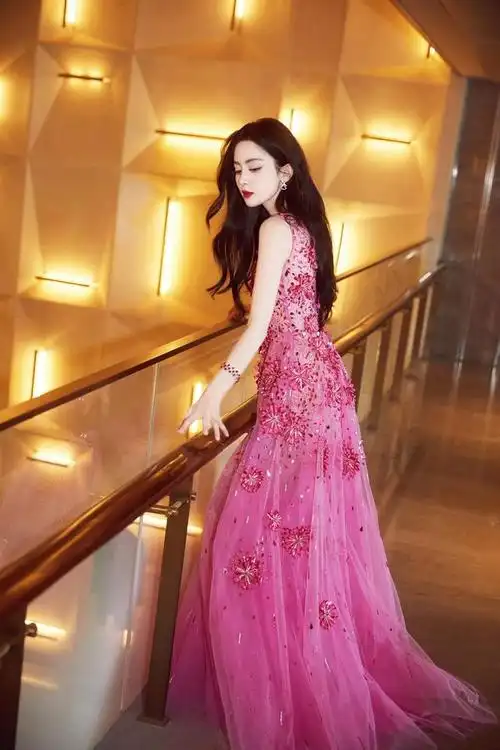 第十三届北京国际电影节在北京怀柔雁栖湖国际会展中心隆重开幕,明星