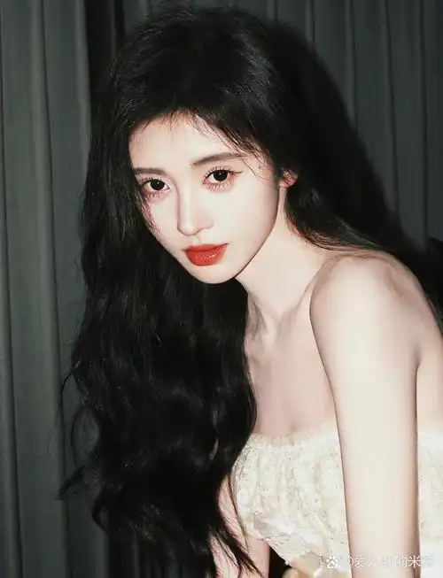 女明星头像分享|鞠婧祎 微信头像又可以换啦哈哈哈