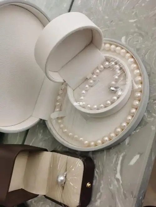 送给妈妈的珍珠三件套