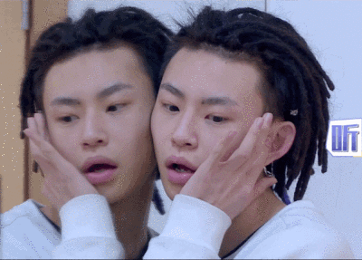 偶像练习生小鬼表情包