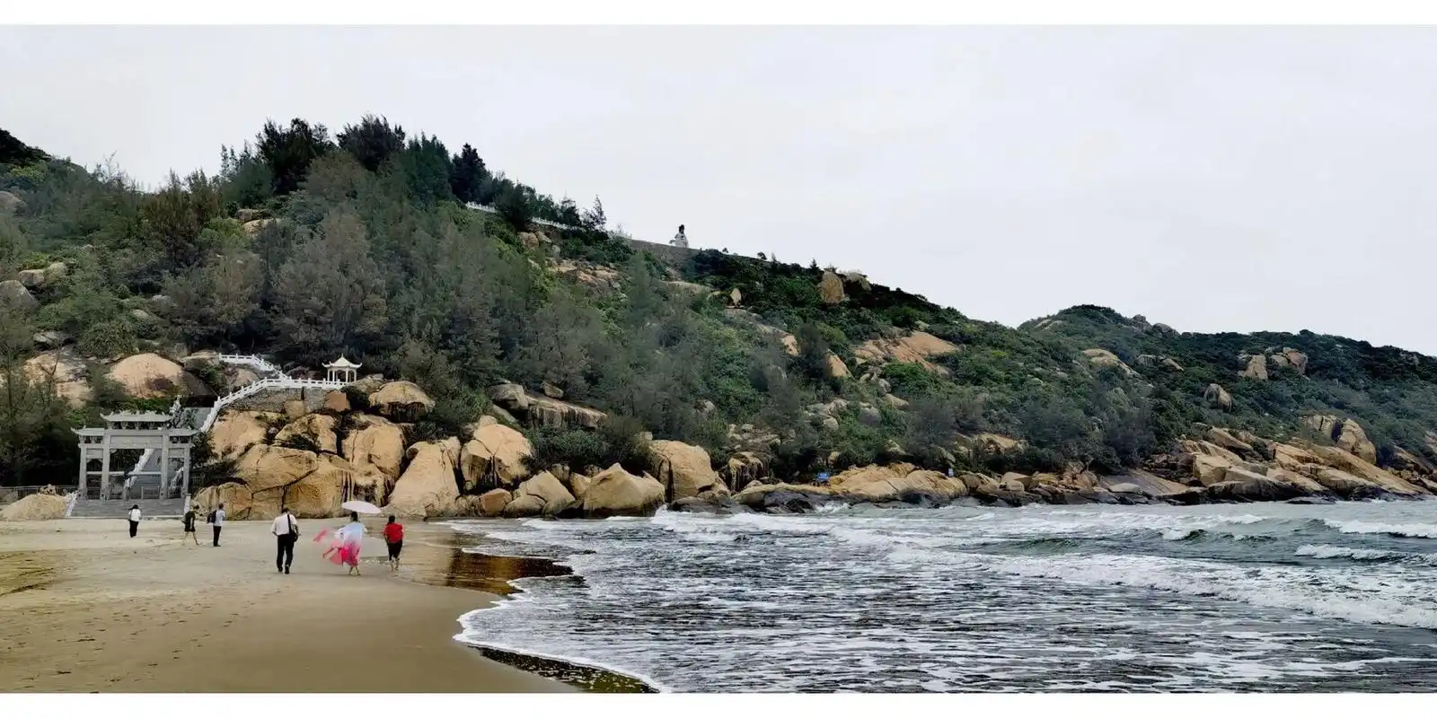 珠海飞沙滩夏天的好去处 92飞沙滩位于珠海金湾区西南,距离南水镇约