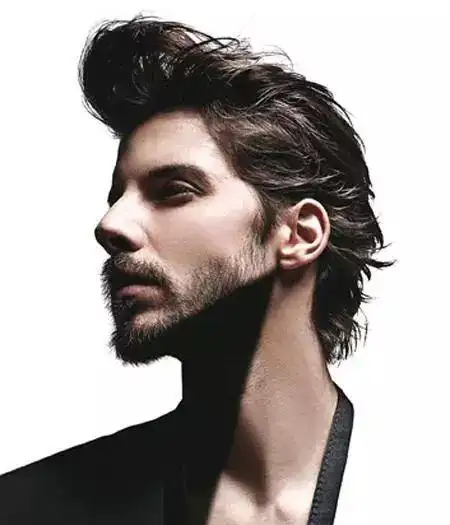 鬓角是男性的第二特征,修理个有型鬓角,做最成熟魅力男人