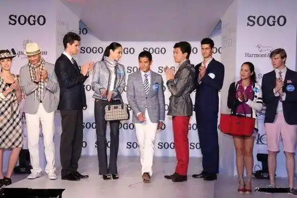 王宝强只有164cm郭富城李连杰黄晓明等明星真实身高都不到170cm