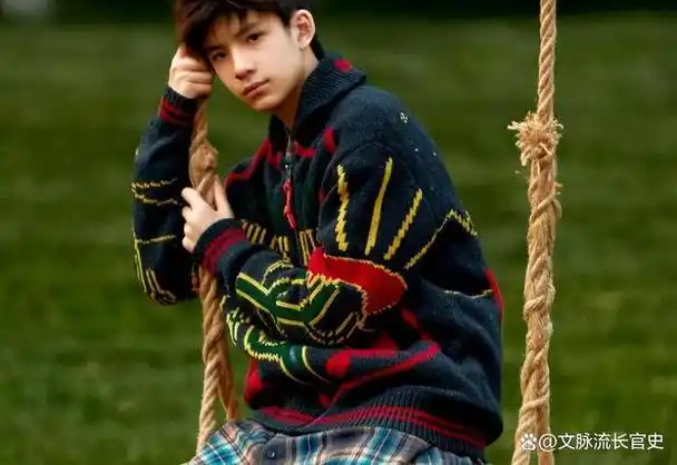 董洁儿子首登封面.15岁顶顶高级脸帅炸,母子同框好似拍偶像剧