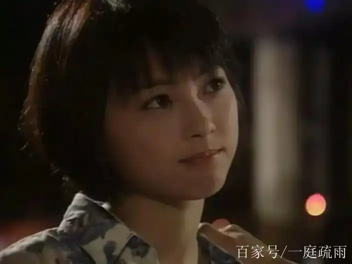 一组刘玉翠26岁的珍贵老照片,92版日月神剑"柳小蝶"原来这么美