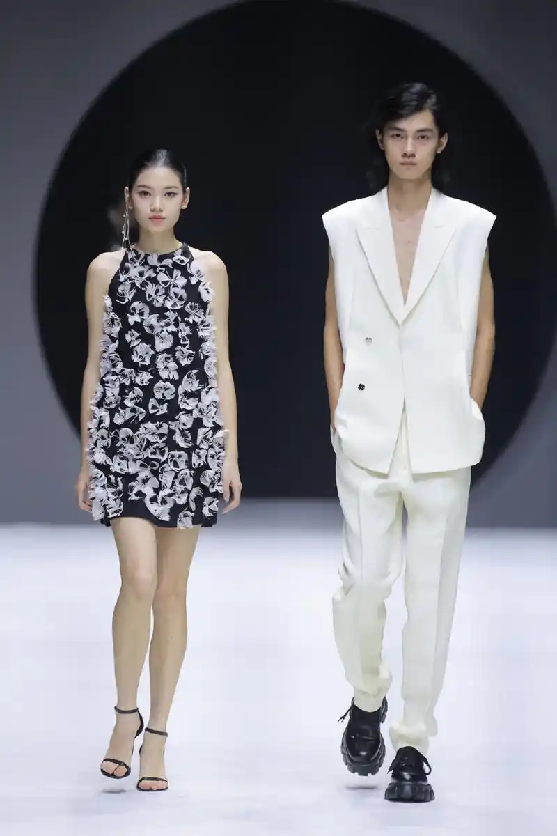 2023年度最受关注男模面孔top10中国时尚大奖