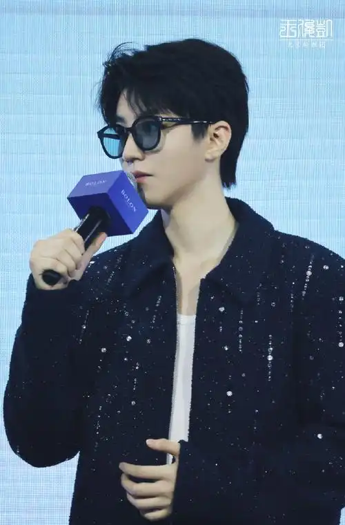 #bolon王俊凯六周年##bolon眼镜品牌全球代言人王俊凯##王俊凯直播#