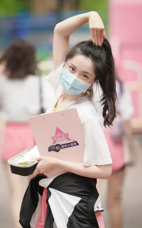 周末安利王艺瑾素颜原相机淡妆