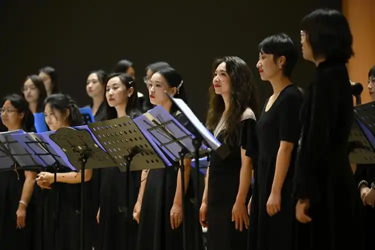 长影音乐厅"点亮烛光"合唱音乐会落幕 精选照片和感言