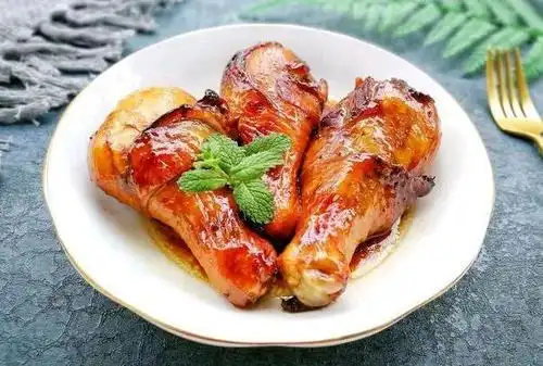 鸡腿这样做,不用油炸也不油腻,简单易做,孩子吃了还想要