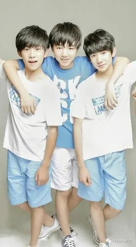 作为tfboys的队长及年长者,王俊凯给小编的感觉一直是成熟稳重比较