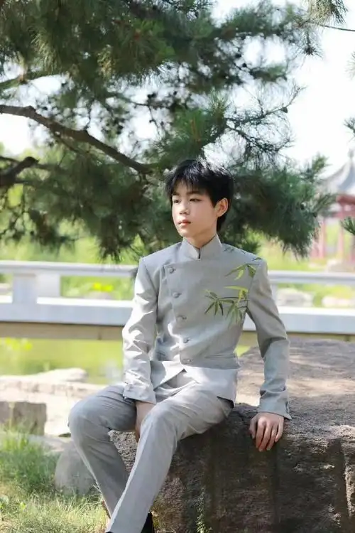 韩昊霖长大了##小范闲韩昊霖长大了