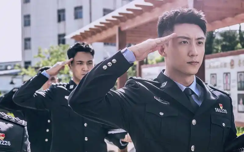 精选黄景瑜《破冰行动》帅气剧照图片桌面壁纸