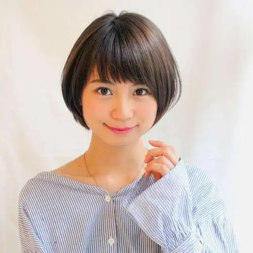 脸大的短发女生不能选择这4款发型避开雷区才能减龄时尚还瘦脸