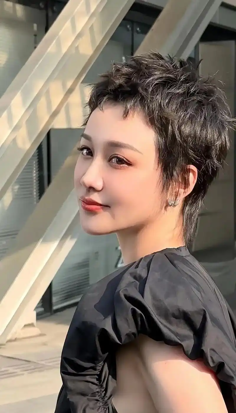 30岁女人必剪短发.不剪不知道有多好看!#根据脸型设计发型  - 抖音