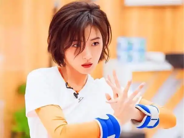 "不婚族"万茜:我这辈子最正确的决定,就是嫁给普通摄影师老公