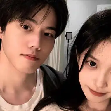 真人一人一半情侣头像_真人一人一张情头_第2页_qq头像_我要个性网