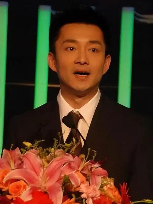 央视主持人男-百科学社