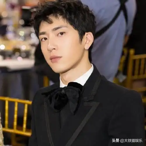 个子矮却很帅的男明星(个子矮的男明星是谁)-天晟网