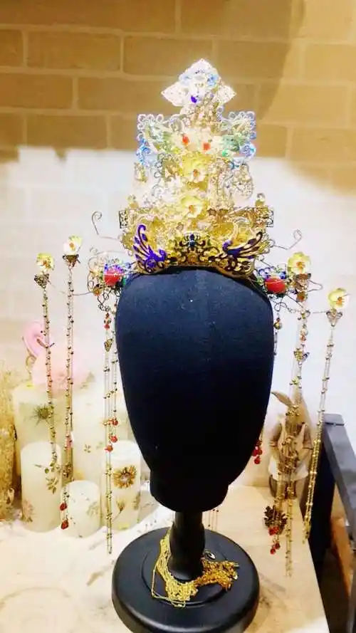 前几天做的汉朝新娘头饰,有喜欢的么90等待给模特整体造型成品96