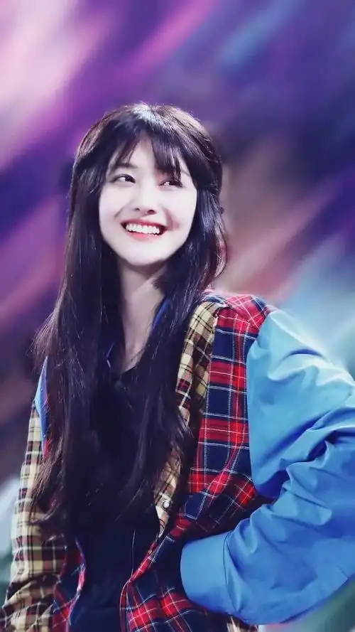 郑爽颜值高有多任性?头发随便一夹都美成小仙女!_网易订阅