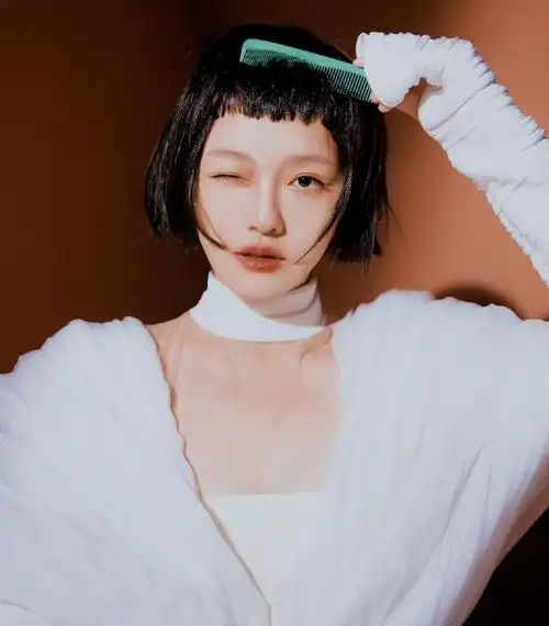 大s|46岁大s短发写真照再上榜 _汪小菲|当红女星|豪门明星