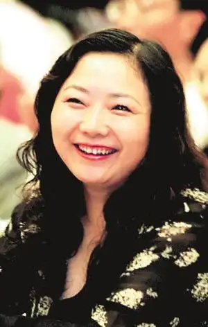 女富豪吴亚军心有大梦藐视财富