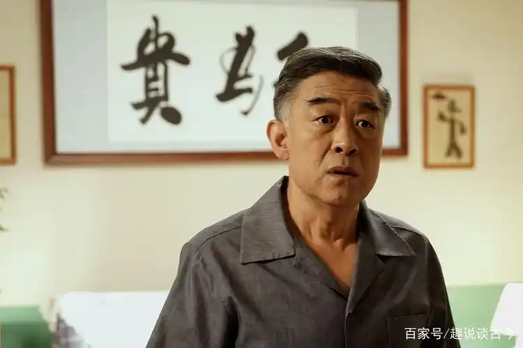 李建义,1959年11月5日出生,国家一级演员,国家话剧院演员,配音员.