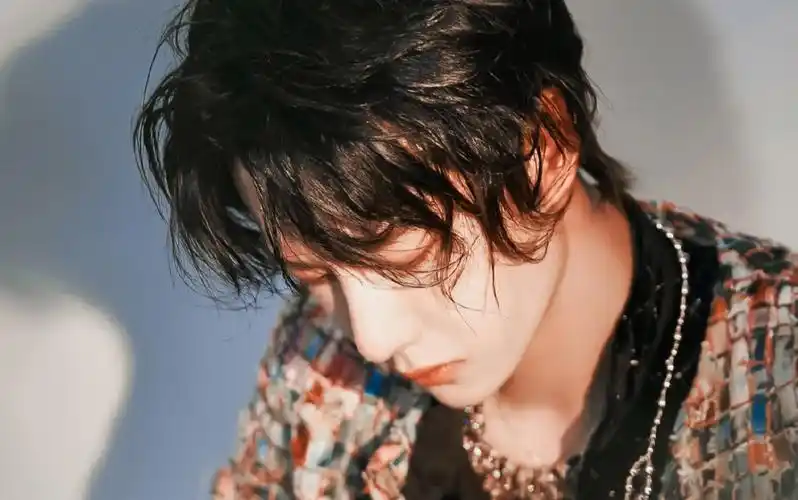 王一博湖南卫视跨年1080p龙的传人我的世界守则