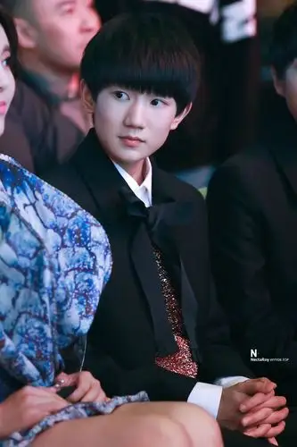 王源2015qq音乐年度盛典