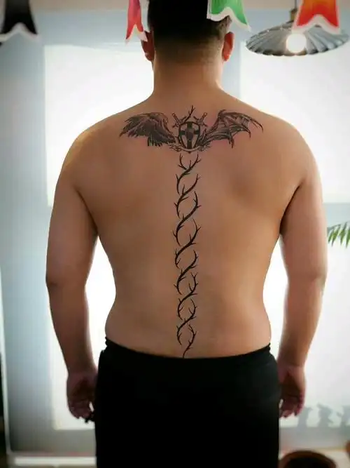 康纳·麦格雷戈后背_纹身图案手稿图片_华华的纹身作品集