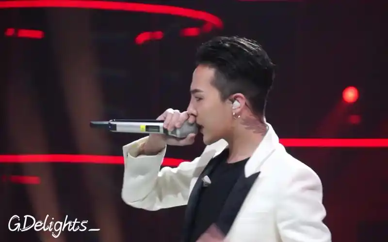 fantastic baby 权志龙focus 湖南卫视跨年晚会 151231 @gdelights