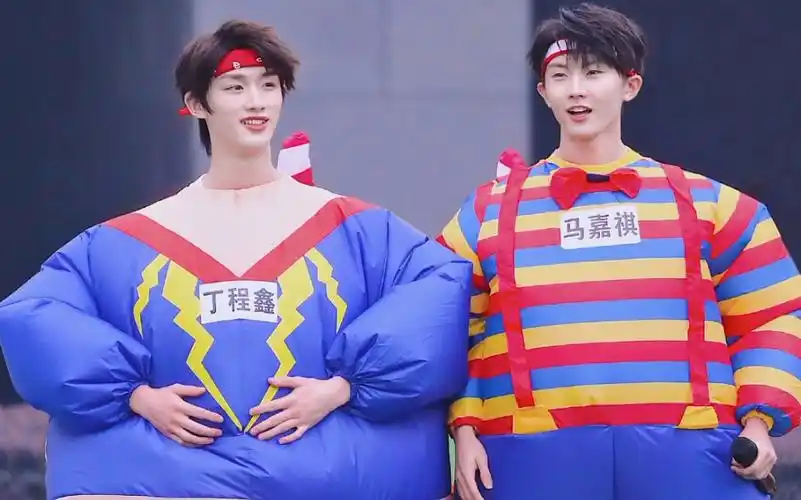 【祺鑫】【马嘉祺】【丁程鑫】"我要拉着你的手,看星星眨眼睛"