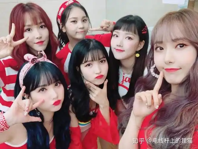 出道初期谁也没有想到的最大潜力股,本来害羞又不自信的银河当初短发