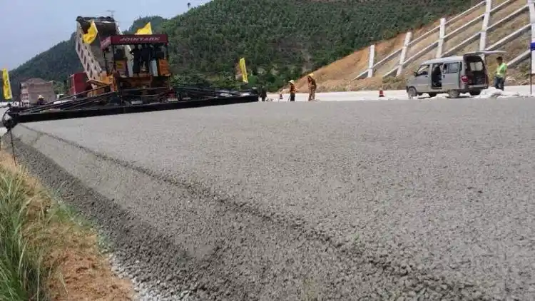 水稳大宽度大厚度 560