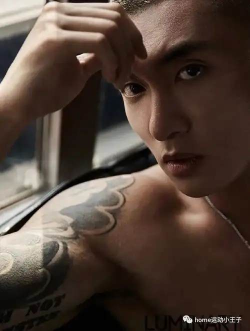 就喜欢这种寸头痞帅痞帅的男生寸头惹眼痞帅撩人适合你吗