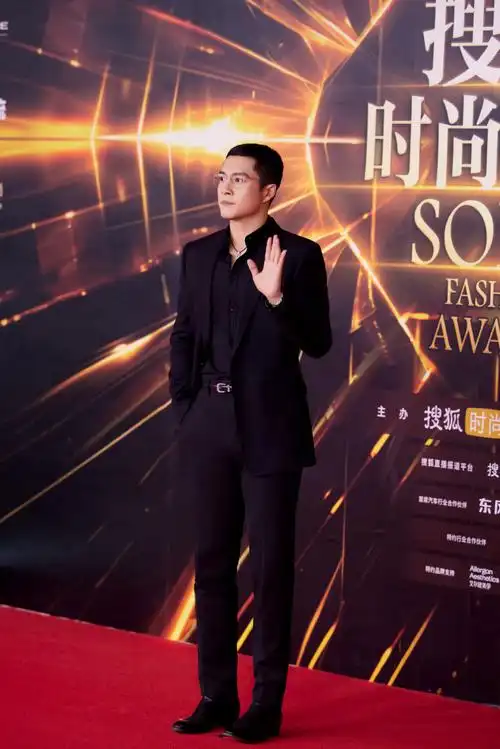 #搜狐时尚盛典##韩东君年度瞩目人物#