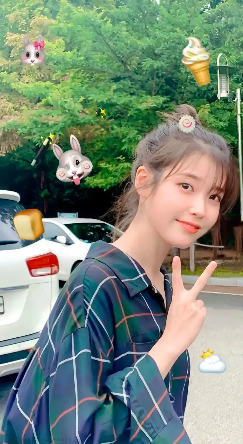 iu #甜美女孩 #又美又飒 心里住着小星星,生活才能亮晶 - 抖音