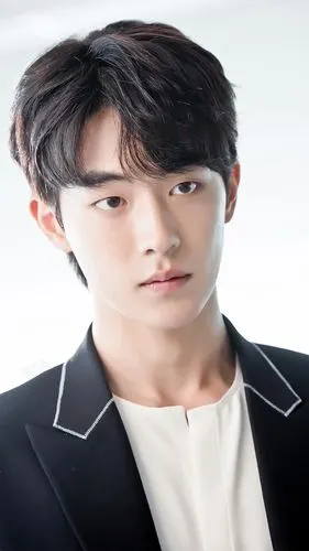 南柱赫 河伯的新娘 cr:噗叽咕咕咕-堆糖,美好生活研究所