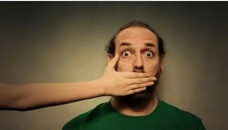 去你的言论自由你可以闭嘴了